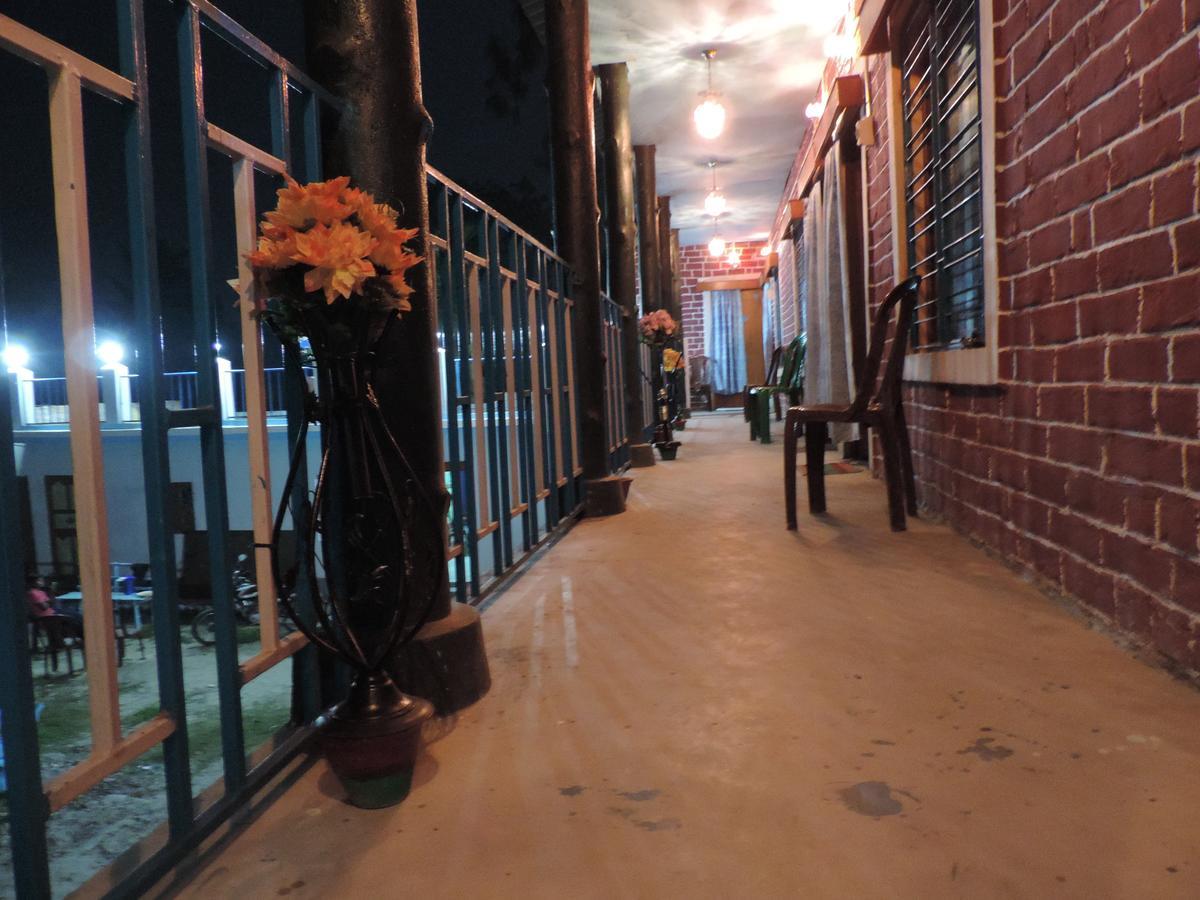 Prakrity Village Resort Sundarbans Gosaha Exterior foto